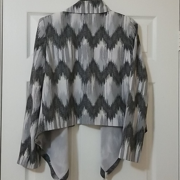 Causal Jacket - Picture 3 of 3